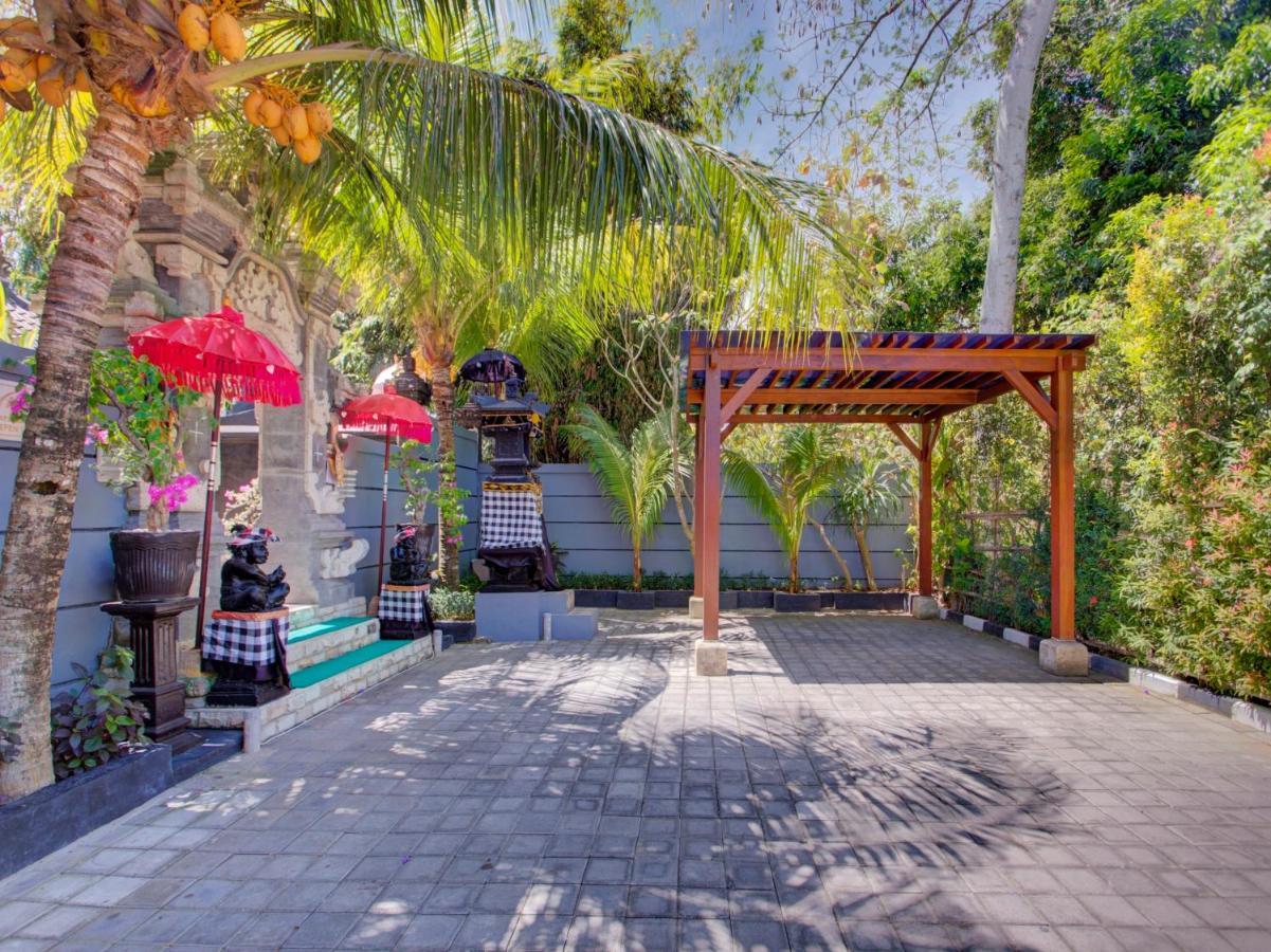 Vivaldi Jimbaran Hotel Екстериор снимка